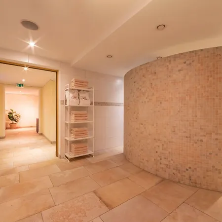 Alpinaros 3* 베르히테스가덴