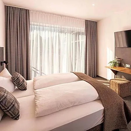 Otel Hotel Alpinaros